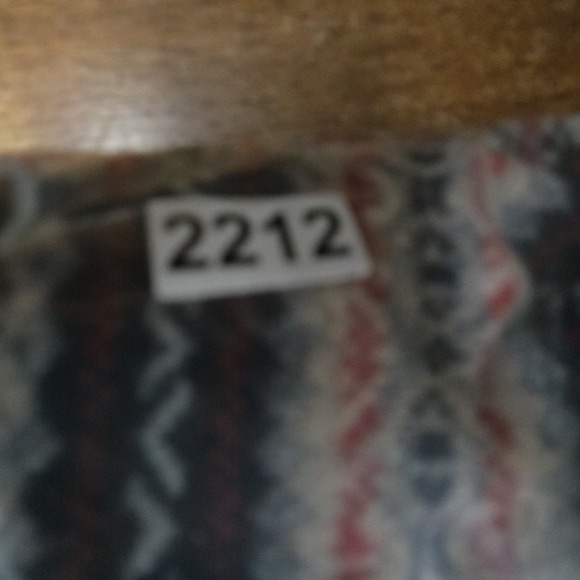 J Crew Sweater Womens XS Red Multicolor 100% Lambs Wool Fair Isle Aztec Preppy - Picture 13 of 13